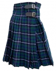 Schottischer Kilt in den Farben des Scottish National Tartan Blue Douglas